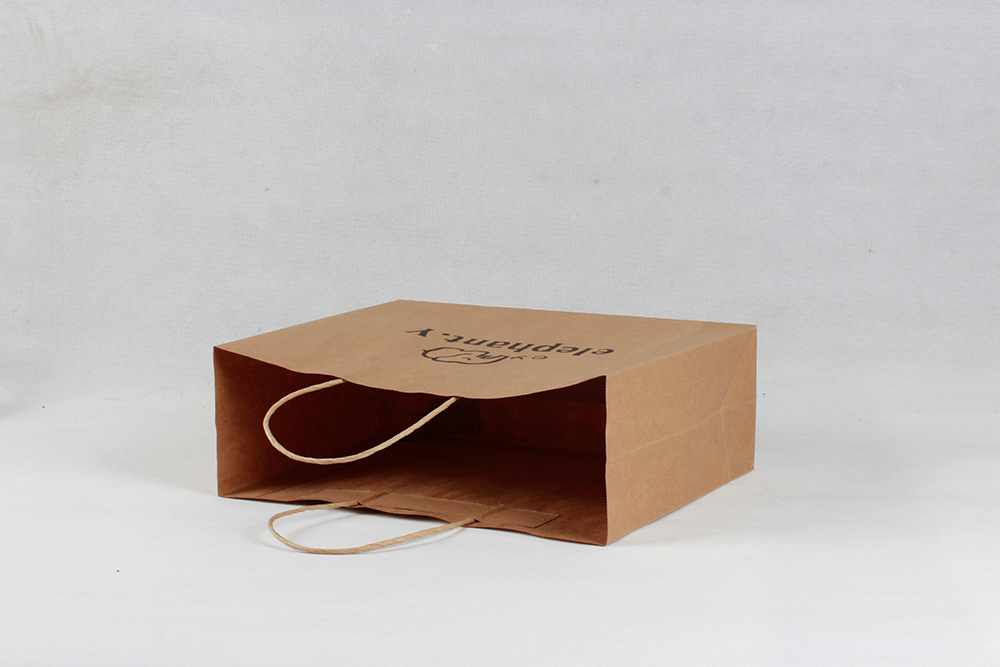 小象卡通服裝牛皮紙袋定制 小象卡通服裝牛皮紙袋定制