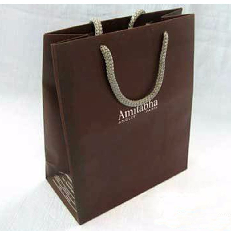 手提紙袋在市場的引領(lǐng)性 手提紙袋在市場的引領(lǐng)性