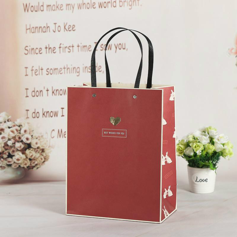 從品牌服裝包裝來分析未來服裝行業包裝的發展趨勢 從品牌服裝包裝來分析未來服裝行業包裝的發展趨勢