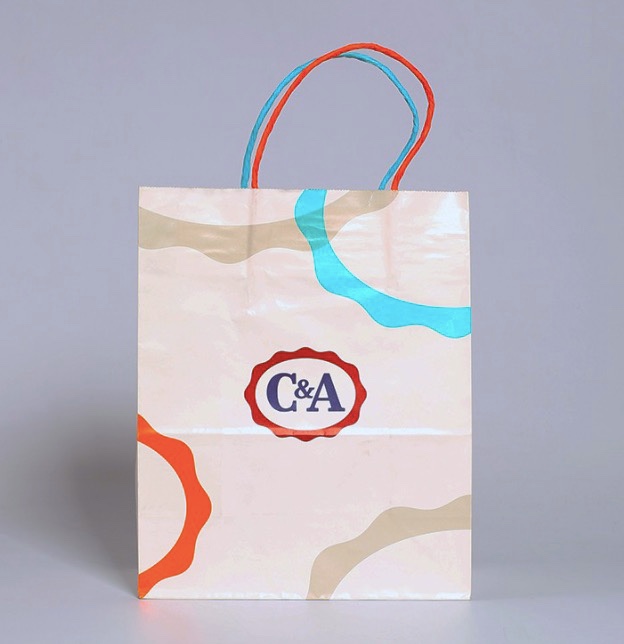 商家們為什么去定制服裝紙袋批發? 商家們為什么去定制服裝紙袋批發?